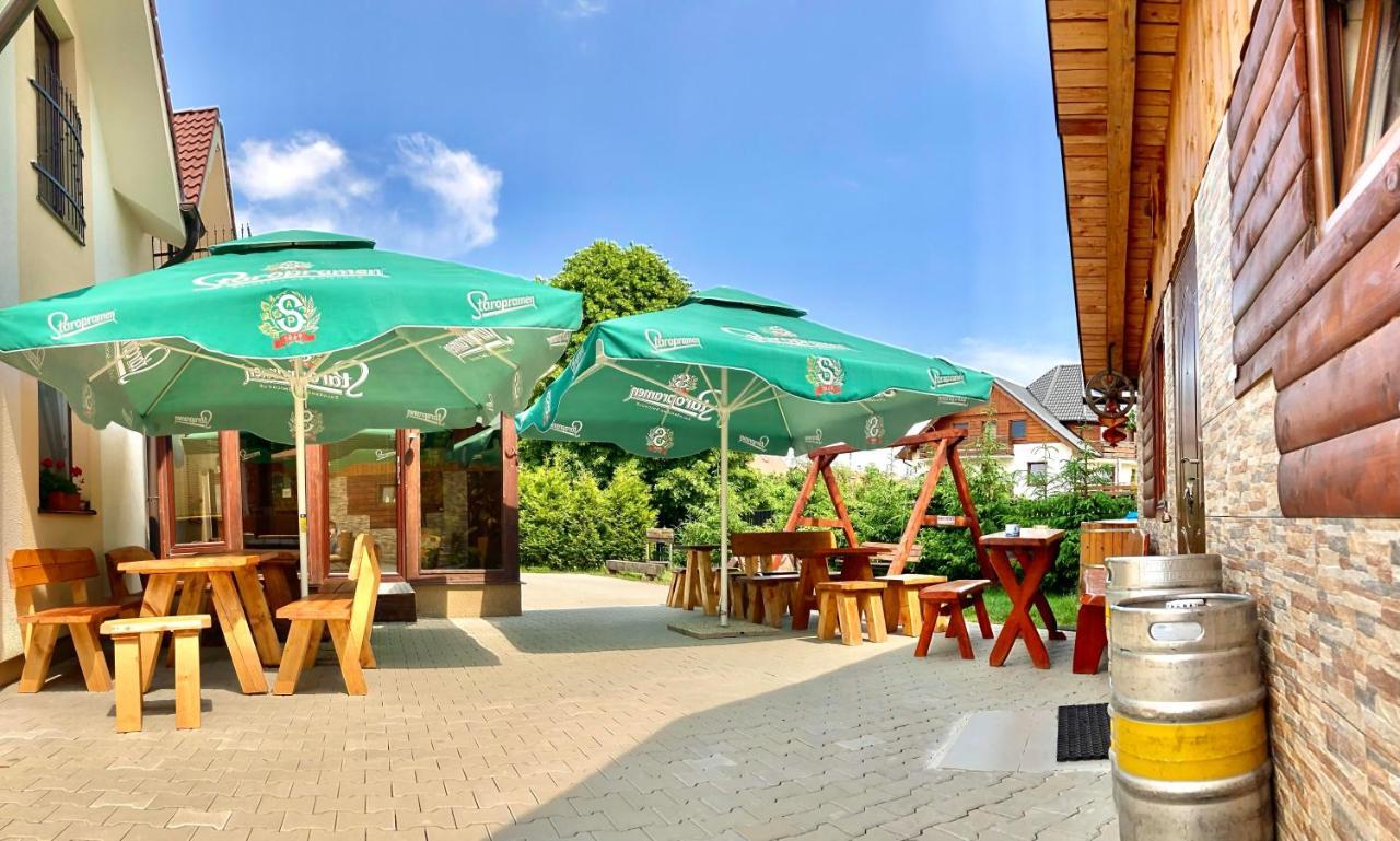 Vila Lesana โนวาเลสนา ภายนอก รูปภาพ